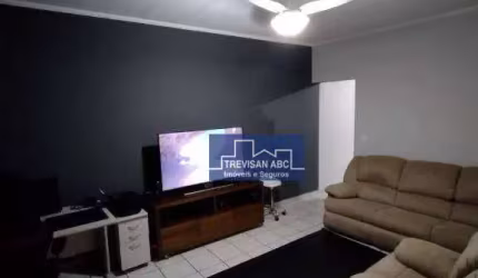 Casa à venda no Pq Novo Oratório/Santo André - 3 dorms, 1 suíte, churrasqueira e 1 vaga; 210m²
