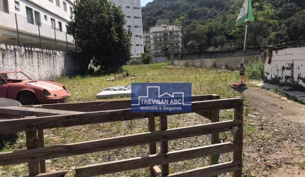 Terreno à venda na Vila Julia/Guarujá - 1008m²