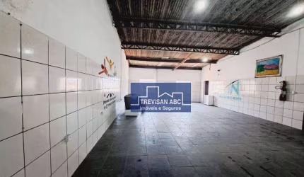 Sala para locação no Jd. Calux; Sala; Cozinha; 03 Vagas; 130m²