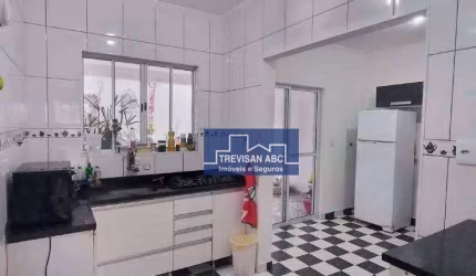 Sobrado à venda no Assunção/SBC; 3 Dorms, sendo 1 suíte; 02 WC; 02 Vagas; 220m²