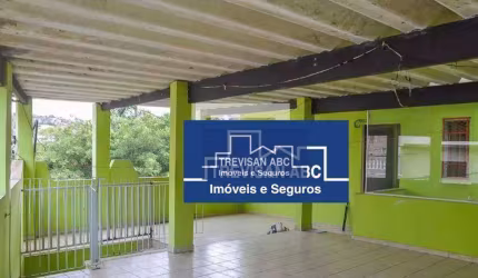 Casa à Venda com 3 Dormitórios - Ferrazópolis /SBC-SP 03 Dorms; 02 WC, 01 Vaga de Garagem Coberta, Interfone 200m²