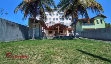 Casa com 3 quartos à venda em Meaípe, Guarapari  por R$ 600.000