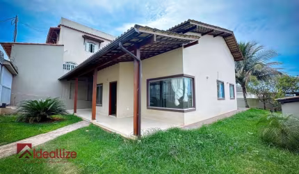 Casa com 3 quartos à venda no Sol Nascente, Guarapari  por R$ 1.100.000