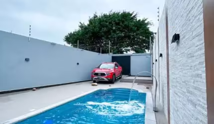 Casa com 3 quartos à venda no Nova Guarapari, Guarapari  por R$ 690.000