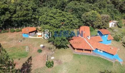 VENDE-SE  EM CHÁCARAS BAURUENSES, MARAVILHOSA , COMPLETA