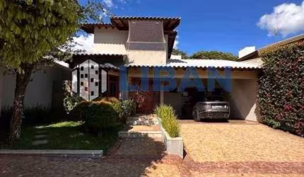 VENDE-SE LINDA CASA RESIDENCIAL SAMAMBAIA