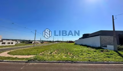 TERRENO PLANO DE ESQUINA EM CONDOMÍNIO FECHADO