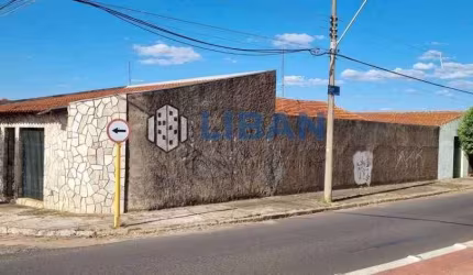 Casa 3 quartos + Edícula com banheiro - Jardim Eldorado - R$ 1500,00