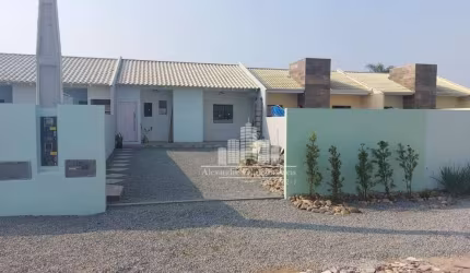 Casa com 2 quartos à venda na Jd. Sambaqui, Praia do Ervino, São Francisco do Sul, 53 m2 por R$ 265.000