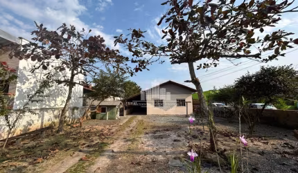 Casa com 5 quartos à venda na Loteamento Jardim Noemia, Praia do Ervino, São Francisco do Sul, 158 m2 por R$ 375.000