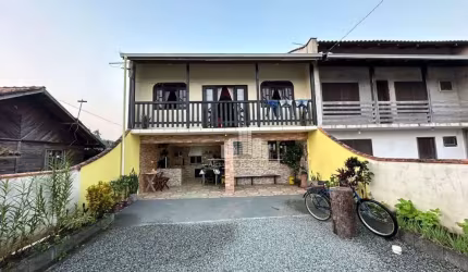 Casa com 3 quartos à venda na Loteamento Jardim Curitiba, Praia do Ervino, São Francisco do Sul, 127 m2 por R$ 350.000