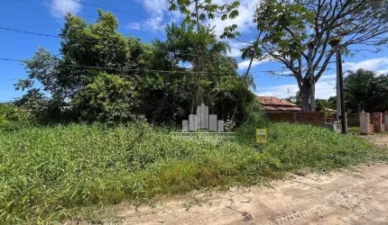 Terreno à venda na Avenida Claudiomiro Vizoto, 779, Praia do Ervino, São Francisco do Sul por R$ 145.000