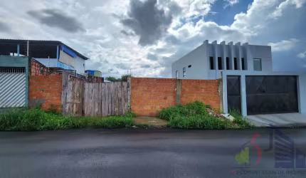 Terreno em Rua Pública, Vendo Lote de 250m2, Cj Jardim Versailles, Planalto