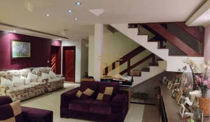 Sobrado com 3 dormitórios à venda, 300 m² por R$ 848.000,00 - Jardim Portugal - São José dos Campos/SP