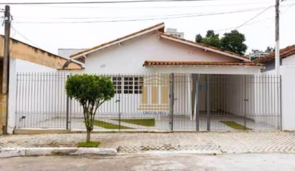 Casa com 3 dormitórios à venda, 226 m² por R$ 740.000,00 - Jardim Bela Vista - São José dos Campos/SP