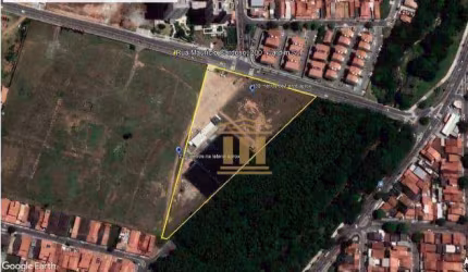 Venda de área nobre 14.600 m2  em S.J.C.