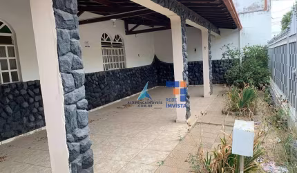 Casa com 3 dormitórios à venda, 360 m² por R$ 600.000 -Rua José Gonçalves Tiradentes, 163 Universitário - Governador Valadares/MG