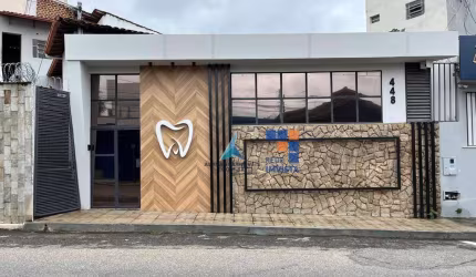 Alugue Clínica Pronta com 2 Consultórios Odonto - por R$ 9.189/mês - Centro - Governador Valadares/MG