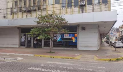 Loja para alugar, 680 m² por R$ 20.661,22/mês - Centro - Governador Valadares/MG