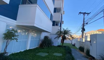 Apartamentos 2 quartos com sacada e churrasqueira