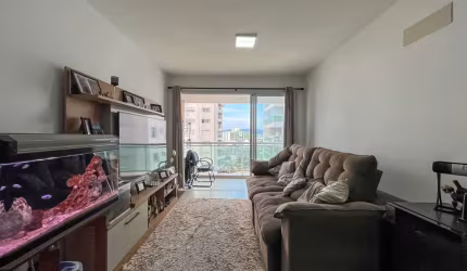 Apartamento com 2 dormitórios, sendo 1 suite em Barreiros em São José/SC