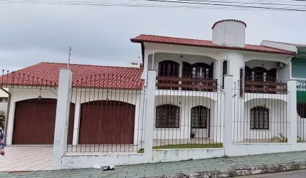 Excelente oportunidade de moradia em barreiros