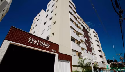 Apartamento à venda no bairro Capoeiras - Florianópolis/SC