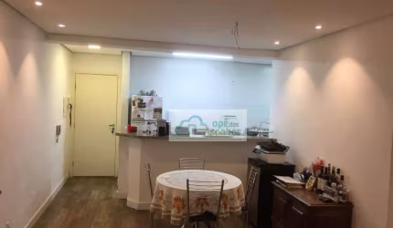 Apê com 74 m² com varanda na Vila Olímpia!