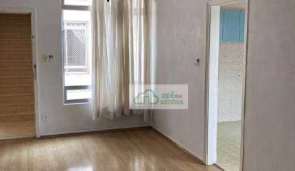 Apê com 81 m² de área em Perdizes.