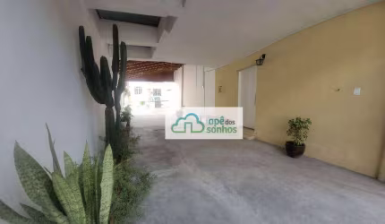 Casa com 230 m²! Perto do Metrô!