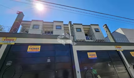 Casa com 2 quartos à venda na Leão Meneghini, 52, Vila Perus, São Paulo por R$ 530.000