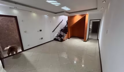 Casa com 4 quartos à venda na Rua Doutor André Peggion, 448, Jardim Regina, São Paulo por R$ 850.000