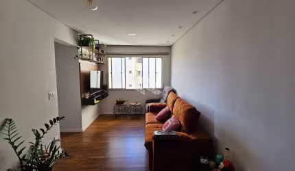 Apartamento com 2 quartos à venda na Rua Willis Roberto Banks, 549, Parque Maria Domitila, São Paulo por R$ 350.000