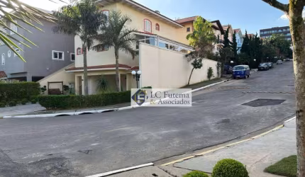 Casa com 3 dormitórios à venda, 200 m² por R$ 1.600.000,00 - Granja Viana - Cotia/SP