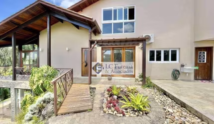 Casa com 4 dormitórios à venda, 445 m² por R$ 1.890.000,00 - Granja Viana - Embu das Artes/SP