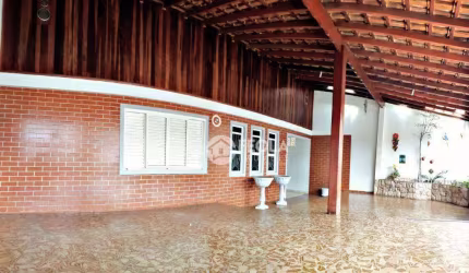 Casa com 3 dormitórios à venda, 180 m² por R$ 349.500,00 - Antônio Zanaga I - Americana/SP