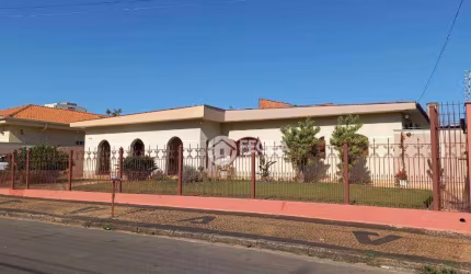 Casa à venda, 365 m² por R$ 1.800.000,00 - Vila Mariana - Americana/SP