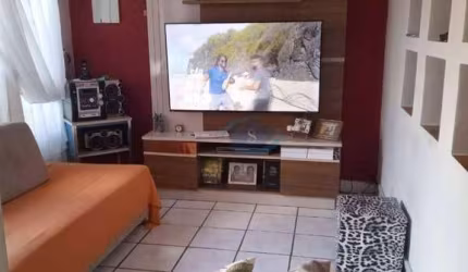 Sobrado a venda de 3 dormitórios, sendo uma suíte, com 4 vagas no Sacomã