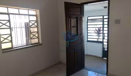 Terreno a venda com  3 casas a 10 minutos do metrô Santos Imigrantes