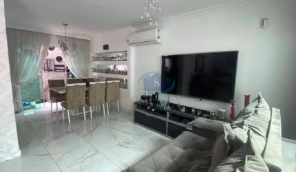 Sobrado a venda no Alto da Mooca, com 111m², 3 dormitórios e 3 vagas