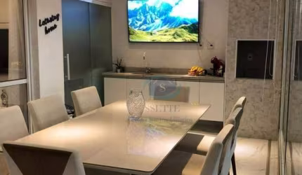 Apartamento com 3 dormitórios,1 suíte com armários planejados,sala 2 ambientes com sacada,,impecável,aceita proposta.