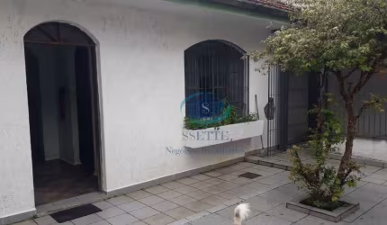 Casa Térrea com 4 dormitórios,1 suíte,2 salas,4 banheiros,entrada lateral,4 vagas de garagem,aceita proposta.