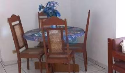 Apartamento com 2 dormitórios à venda, 75 m² por R$ 295.000,00 - Caiçara - Praia Grande/SP