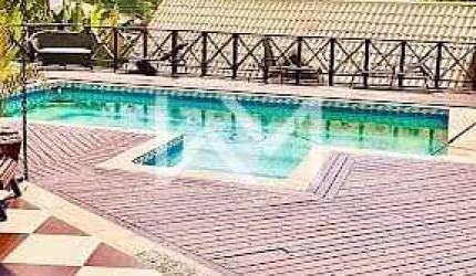 Linda Chácara com 1.500 metros quadrados construídos e porteira fechada por apenas R$ 2.490.000,00