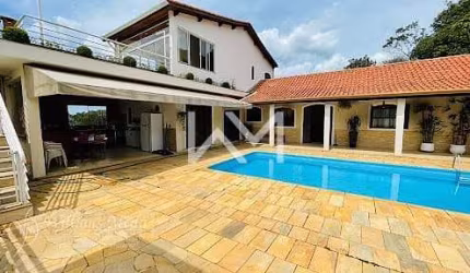 Encantadora Chácara Rural a Venda  de 1124m² de Terreno, 320m² de Área Construída, com 4 Dormitório