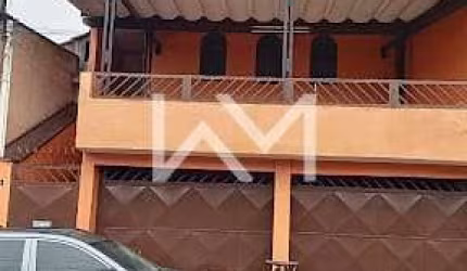 Sobrado á venda com 220 m2, 2 dormitórios , varanda com espaço para churrasqueira, ar condicionado,