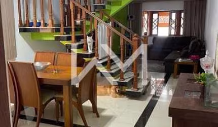 Lindo Sobrado 2 Andares, 4 Qrts, 2 Suítes, 4 Vgs de Garagem