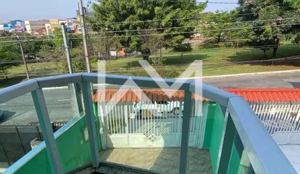 Casa assobradada com 3 quartos, 1 suíte, 4 vagas de garagem à venda, Parque Continental II, Guarulh