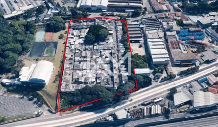 MARAVILHOSA ÁREA COMERCIAL A VENDA A POUCOS METROS DA CENTRO DA CIDADE DE GUARULHOS. SP