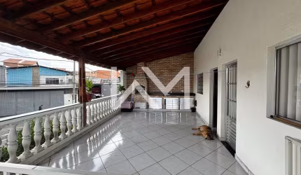 Sobrado à venda com 6 casas para renda, Jardim Bom Clima, Guarulhos, SP